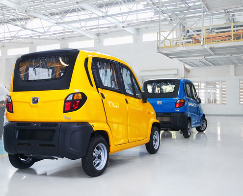 Квадрицикл Bajaj Qute 5