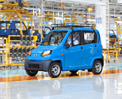 Квадрицикл Bajaj Qute 7