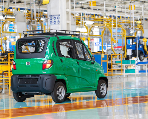 Квадрицикл Bajaj Qute 9