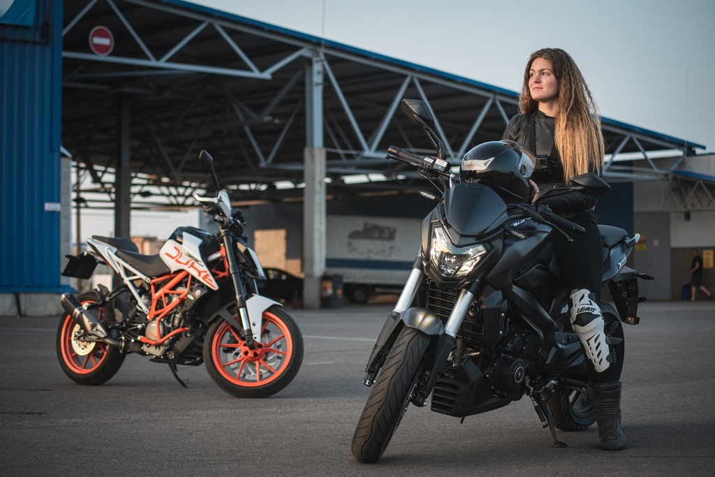 BAJAJ KTM DUKE