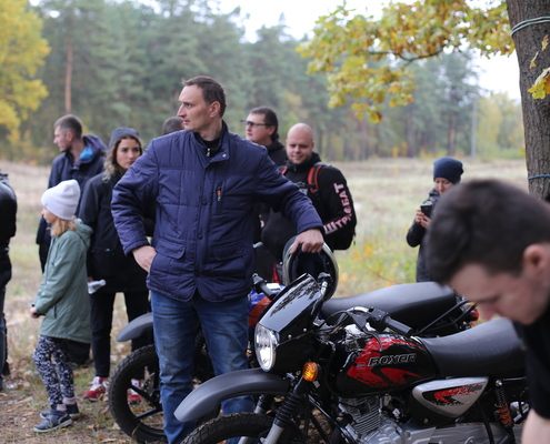 Мотоцикл BAJAJ Boxer 150x red